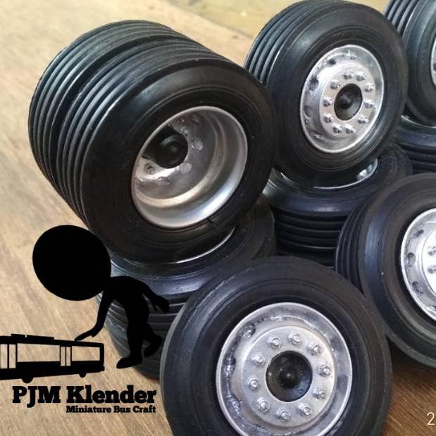 [KODE 633] Ban Karet Dan Velg Mercy Mercedes Miniatur Bus Skala 18 20