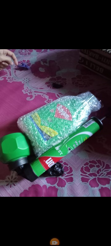 Baygon Anti Nyamuk & Kecoa  Jumbo 650ml+semprotan