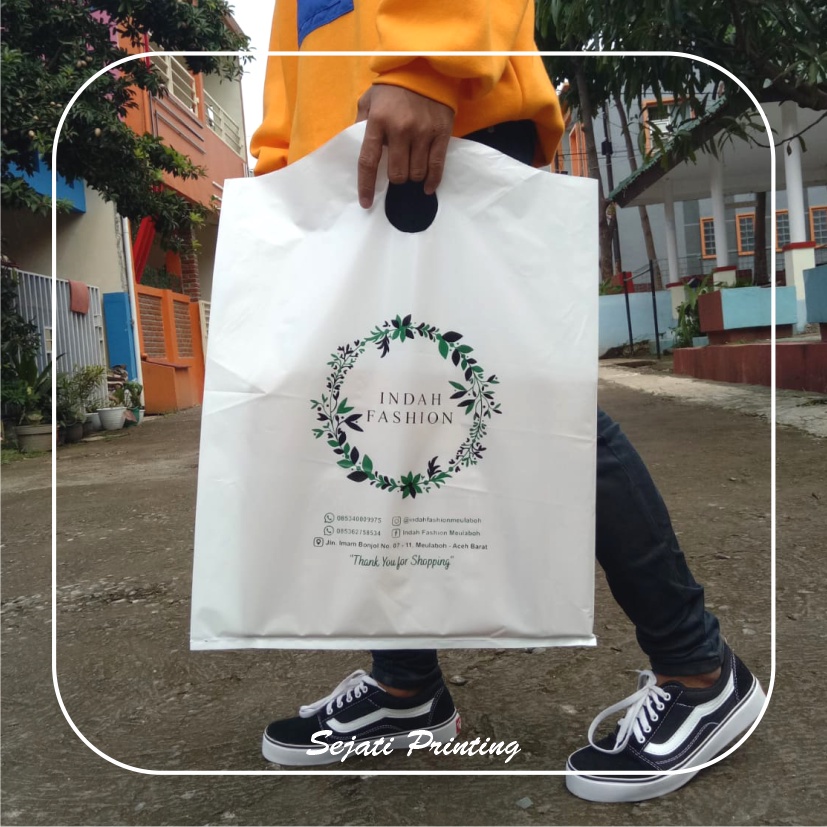 

Sablon Plastik Murah 42x56cm,FREE DESAIN - SEJATIPRINTING - PE GUNUNG