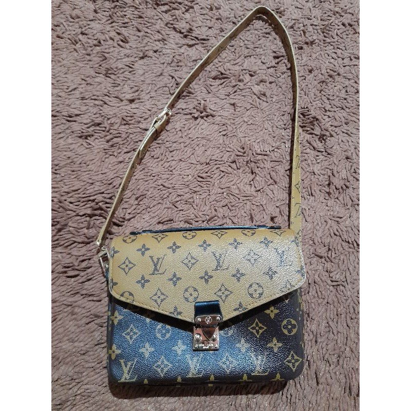 Sling Bag LV Preloved