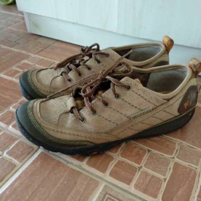 Merrell shoes original preloved. Sepatu Merrell preloved