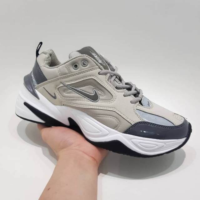 gray nike volleyball shoes