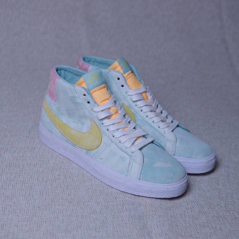 Nike SB Blazer Mid “ Multicolor “