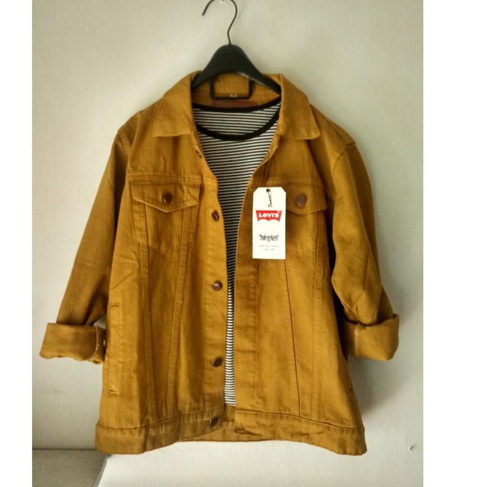 yellow levis jacket