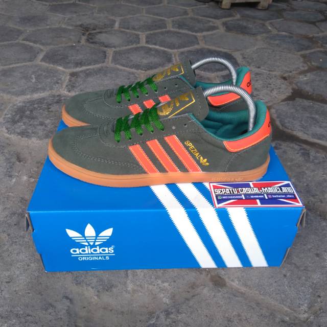 SEPATU CASUAL ADIDAS SPEZIAL