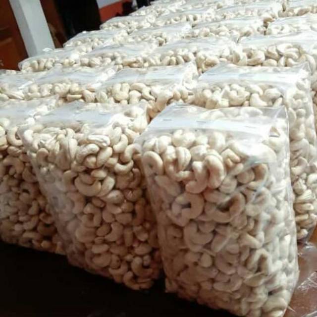 

KACANG METE SUPER