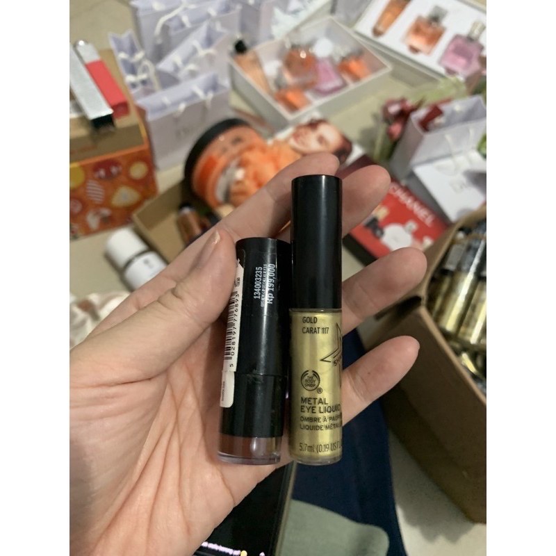 Lipstick Bodyshop & Eyeshadow bodyshop Original