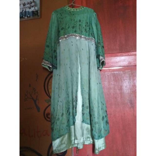 Gaun pesta big size preloved