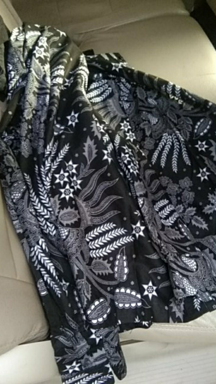 Kemeja Batik Pria • Manggar Abu • Baju Batik Pria • Atasan Batik Pria