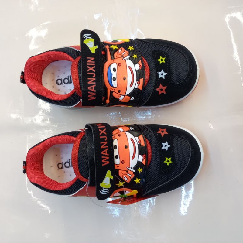 Sepatu anak keren