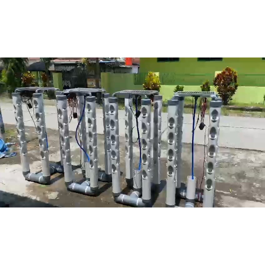 Instalasi Hidroponik Vertikal Paket Instalasi Hidroponik Vertikal 4 Tower Bertenaga Surya Vertikal 4