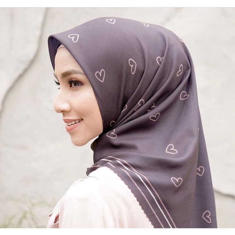 Scarf Ceria VanillaHijab Love Abu dan Semangka