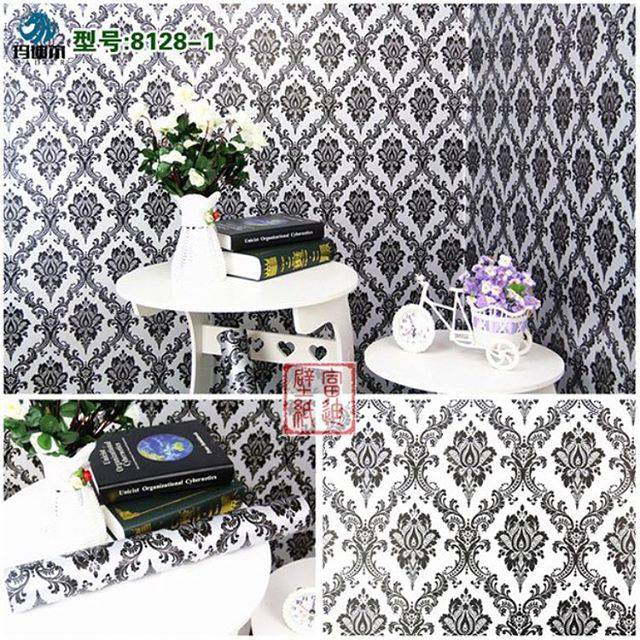 Wallpaper Dinding Batik Hitam Silver