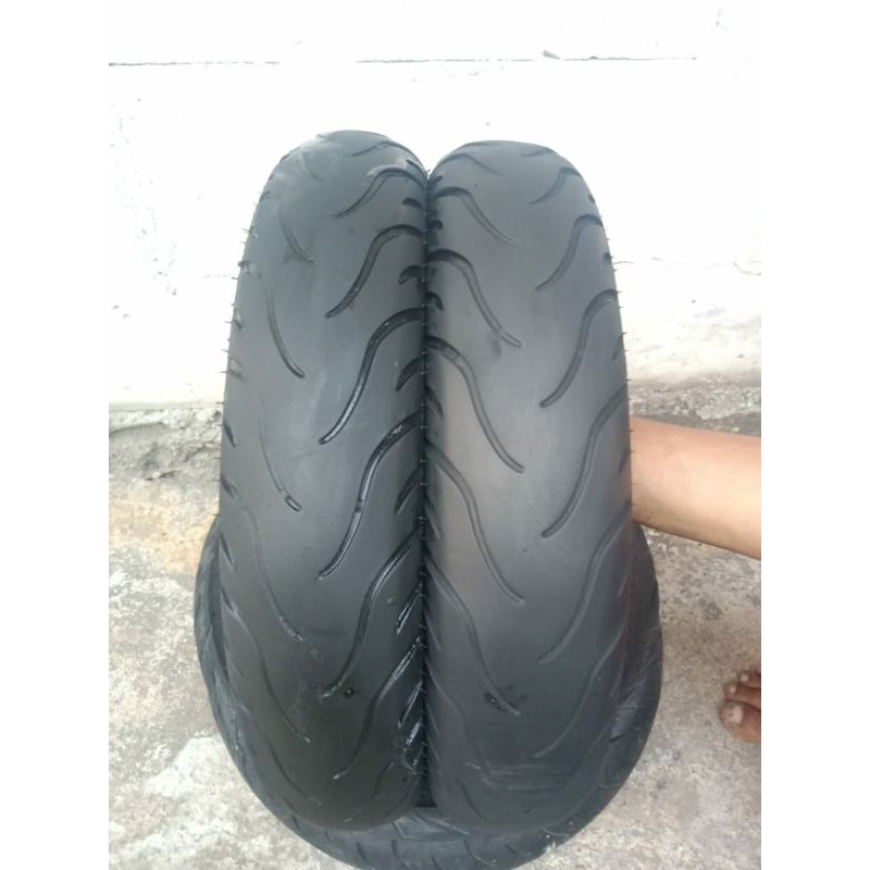 sepasang ban michellin matic 90/90-14,100/80-14