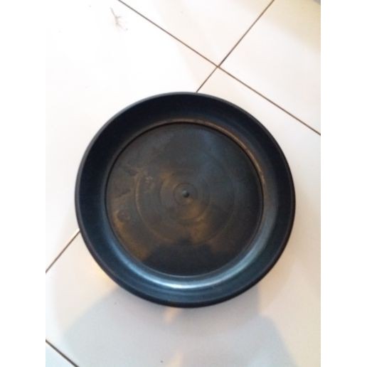 tatakan pot merk globallion 12//tatakan pot 30cm.