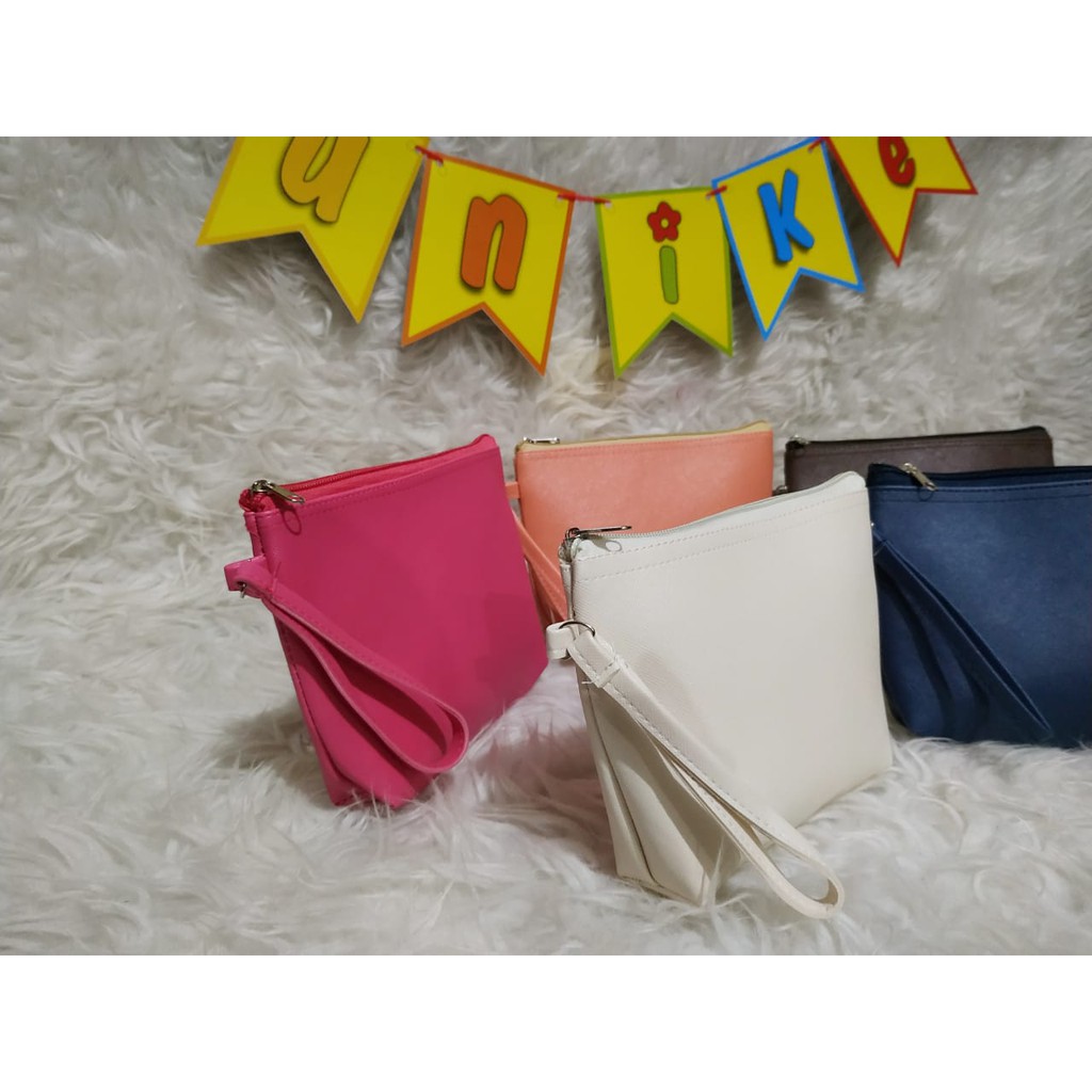 POUCH Kosmetik Tas Souvenir Wedding Gift Dompet Wanita Prada Botega Tas Make Up