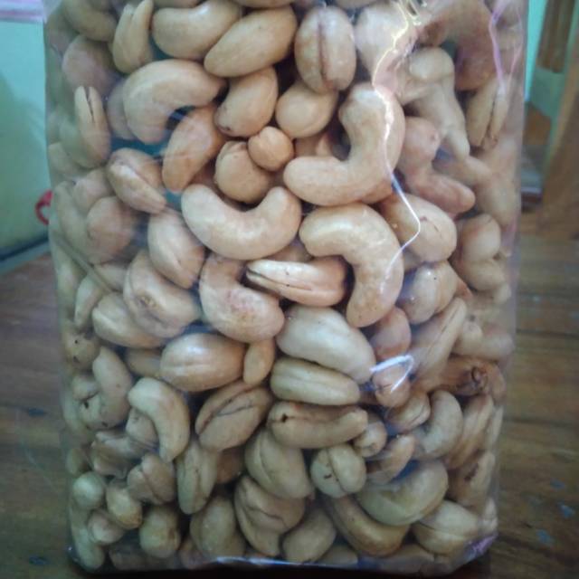 

Kacang mete- super- jawa- asli wonogiri- camilan lebaran- oleh oleh khas