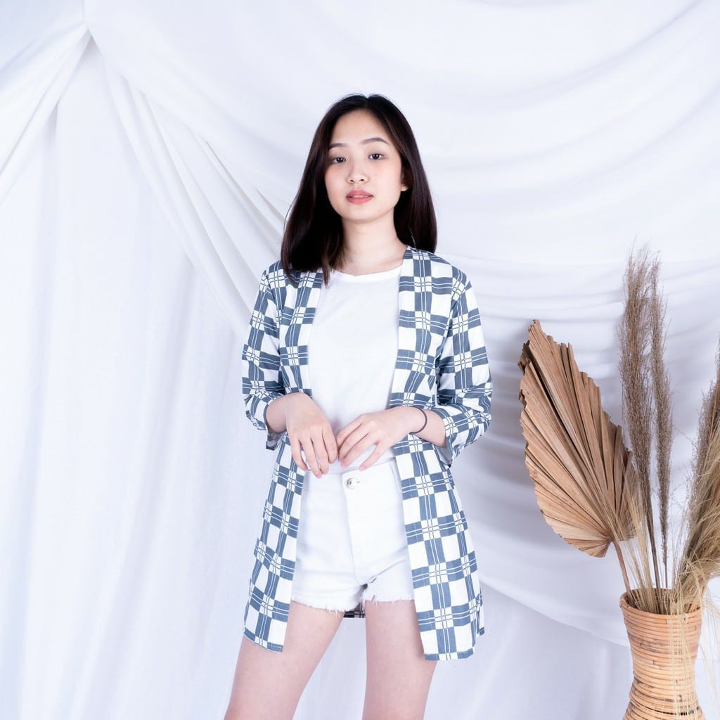 PAKAIAN WANITA PEREMPUAN CEWEK OUTER LUARAN KARDIGAN CARDIGAN KOTAK HITAM PUTIH IMPORT PP