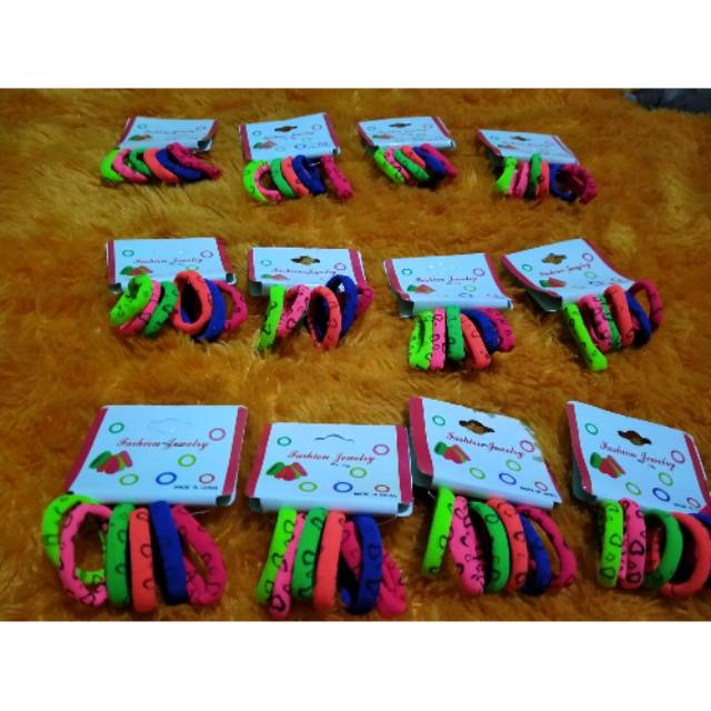 

Kuncir donat isi 6