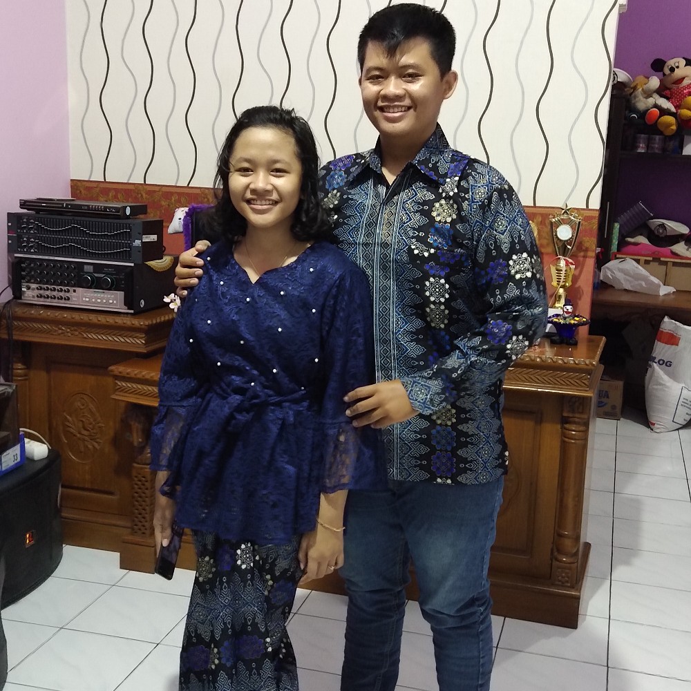 Lembayung.id / Kemeja Batik Lengan Panjang Toraja Navy