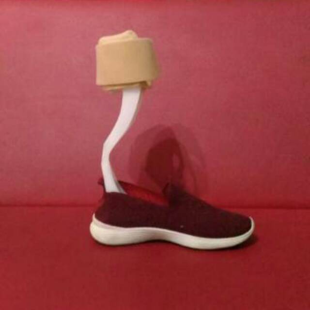 Ankle Foot Orthosis (AFO) untuk drop foot stroke