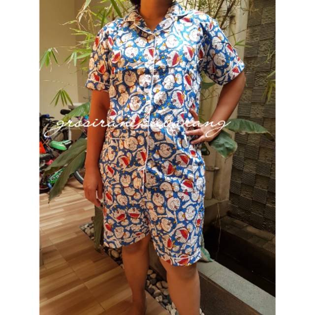 Baju Tidur Doraemon Dewasa Celana pendek