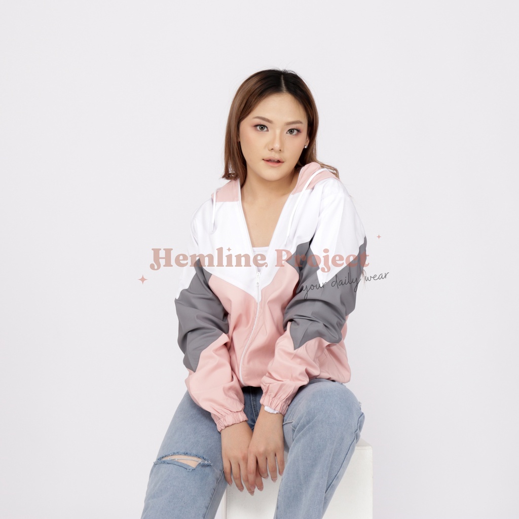 Almas Jaket Peach - Jaket Parasut Hoodie Wanita