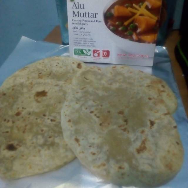 

Paket paratha curry paratha 4 pcs