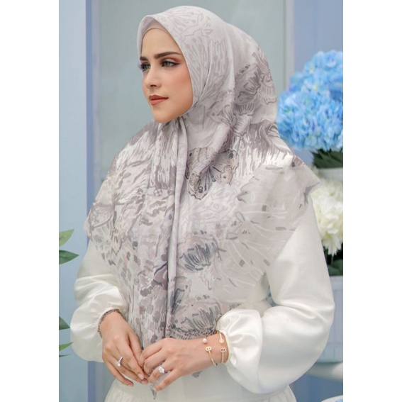 Buttonscarves Farsha series BONE NEW