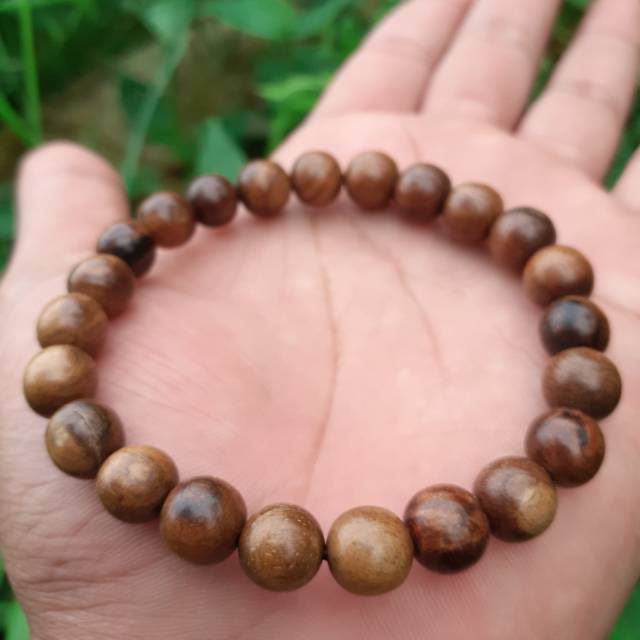 Gelang kayu gaharu buaya