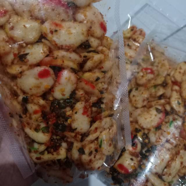 

Krupuk seblak extra hot kemasan 50gr