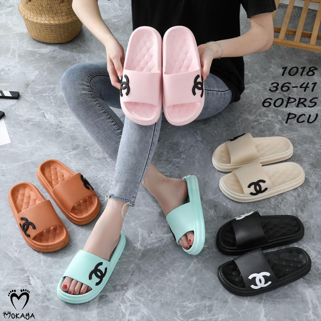 Sandal Slop Jelly Wanita Ban CC Hitam Samping Sol Tebal Korea Cantik Casual Elegant Import Mokaya / Size 36-41 (1018)