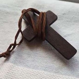 Kalung Salib Kayu Jesus Ukuran Besar Tali Panjang - Aksesoris Cross Necklace / Kalung Kristen
