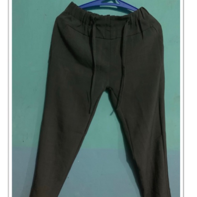 Celana kain Hardware