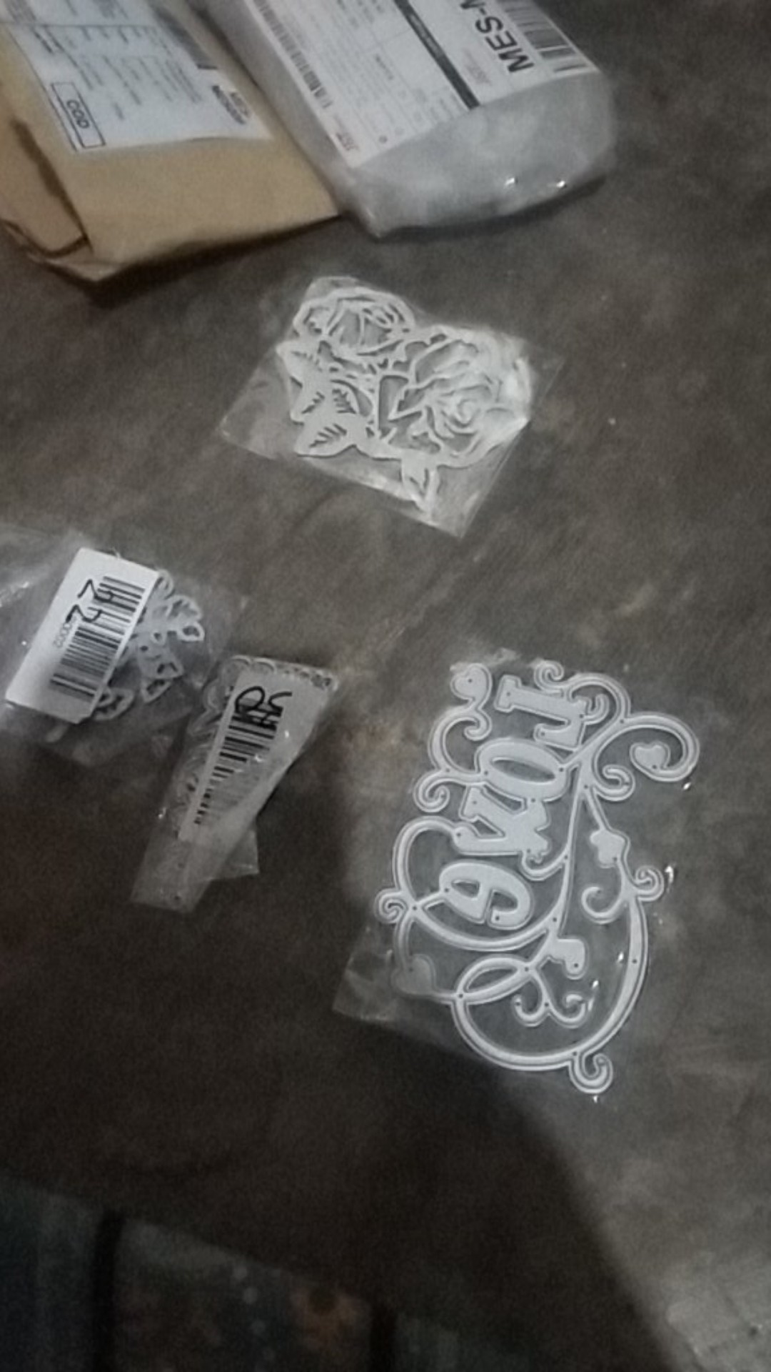 Cetakan Stensil Cutting Dies Bahan Metal untuk Scrapbook Cetakan Stensil Cutting Dies Bahan Metal untuk Scrapbook