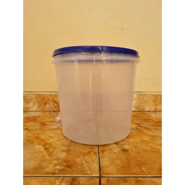 toples 10 liter atau toples krupuk