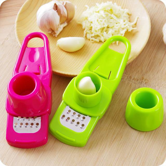 Parutan Pemotong Penghalus Bawang Putih Merah / Garlic Press Chopper / Parutan Keju Mini - Alat Penghalus Bawang Putih Bumbu Praktis - Parutan Garlic - Grinder Mini Serbaguna - Cacah Bawang