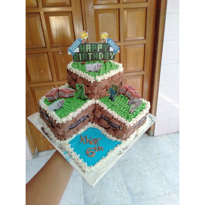 

Cake Ulang Tahun Costum