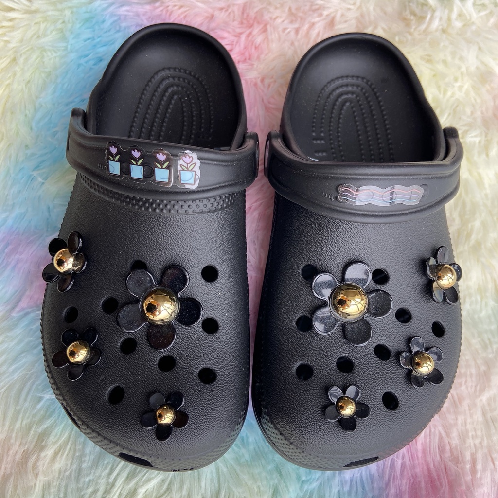 aksesoris wanita sendal crocs wanita aksesoris bunga diy ins crocs jibbitz【sepatu tidak termasuk】