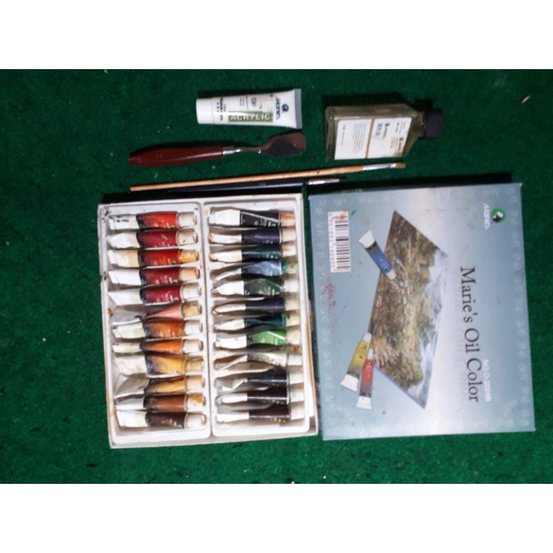

perlengkapan lukisan. Marries oil color