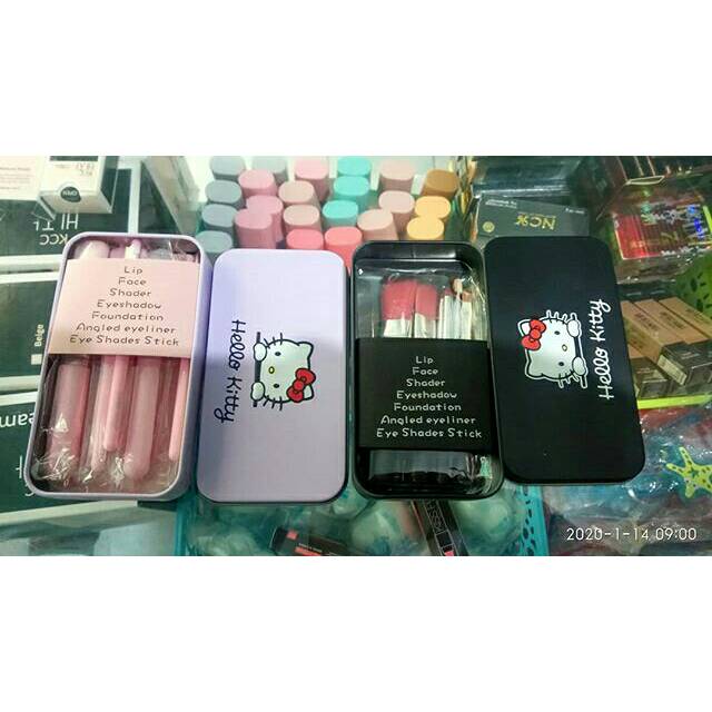 

Set kuas hellokitty isi 7kuas