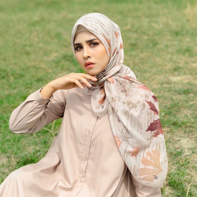signature folia beige by deenay