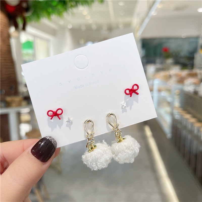 6pcs / Set Anting Tusuk Bentuk Pita / Bintang / Bola Plush Bahan Alloy Gaya Korea Untuk Wanita