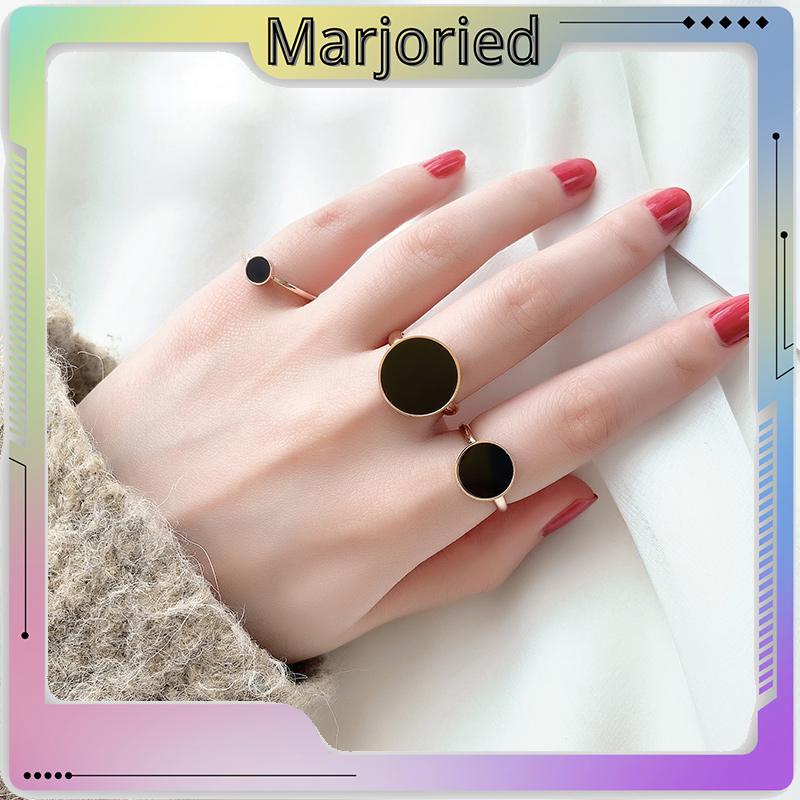 Cincin Titanium Premium Anti Karat Lapis Emas 18K Bentuk Bulat Cincin Wanita Bulat Hitam Anti Hitam-MJD