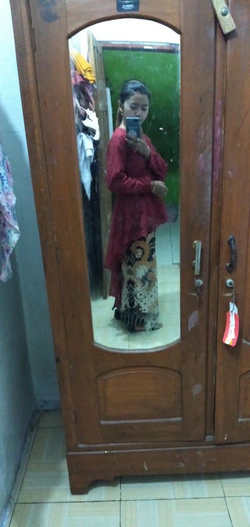 Couple Batik Saskia Brokat Pinguin Barina Gurita