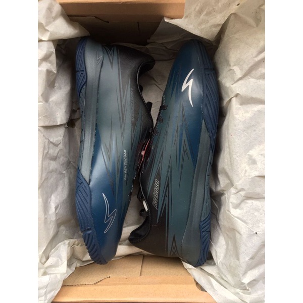 specs Ls 3 in jet black