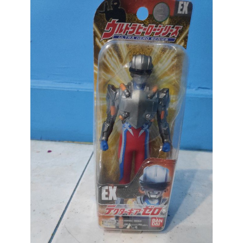 UHS Ultraman Zero Tector Gear EX Bandai Softvinyl