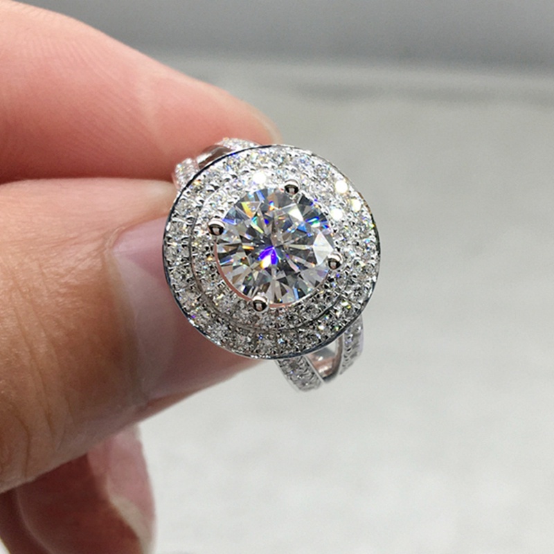 Cincin Bentuk Bulat Bahan Cubic Zirconia Warna Silver Gaya Klasik Untuk Wanita