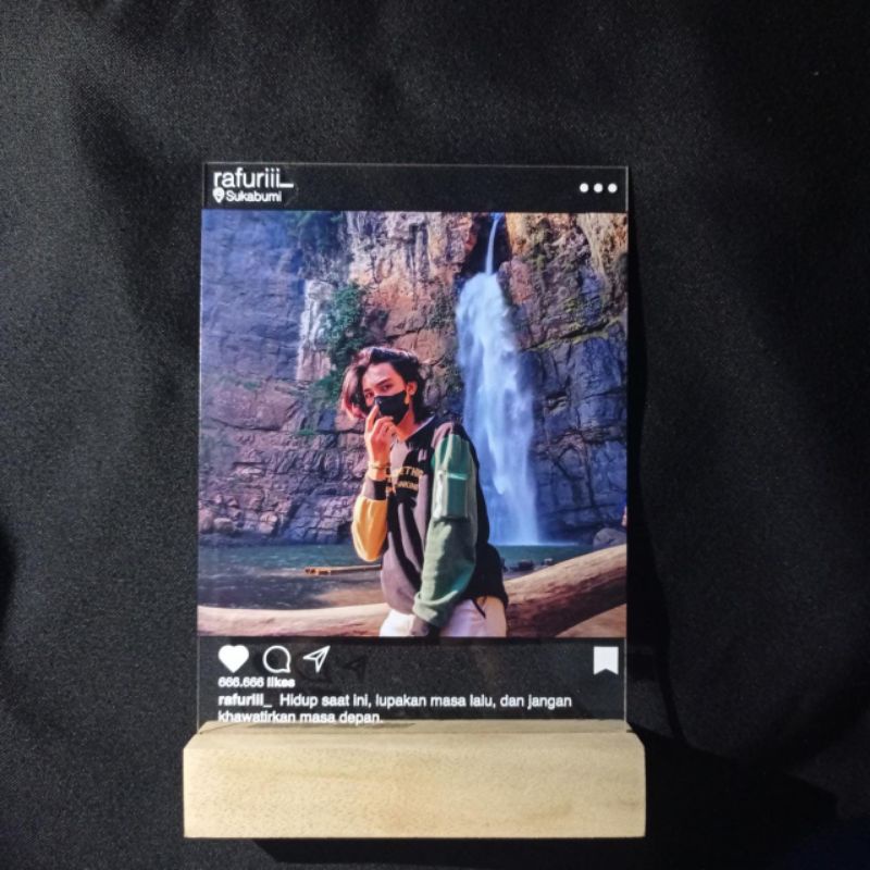 HIASAN ACRYLIC LED CUSTOM PRINT UV DENGAN AR(Augmented reality)