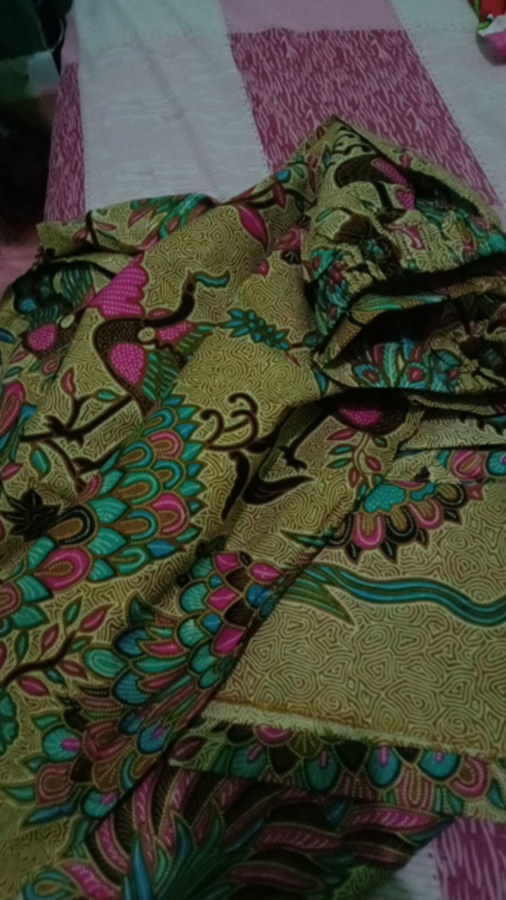 Zola_batik Batik Couple Kebaya Brokat Set Selendang 2578 - Andhara - Kebaya Selendang Cendrawasih